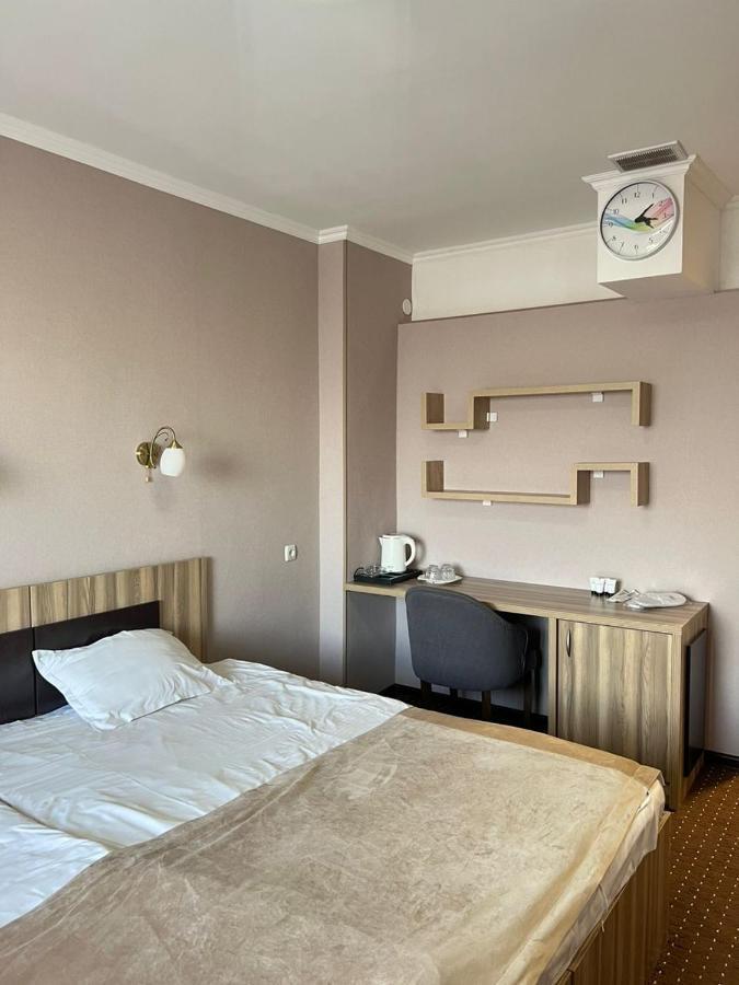 Seven Hotel Bishkek Luaran gambar